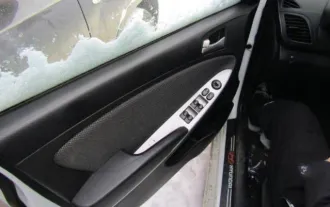 Hyundai Solaris 2013 года, 123 лс, 270224 км, АКПП, VIN: Z94CT41DBDR252747, цвет белый.