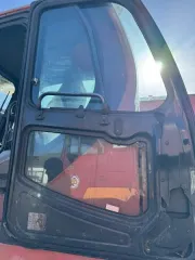 Doosan SOLAR500LC-V, 2012 самоходное транспортное средство экскаватор гусеничный Doosan SOLAR500LC-V, 2012 г.в., г/н 6138EO75, цвет оранжевый, заводской №: DWGHELY0JC1011632, номер двигателя DE12TIS215081EA, дизельный. На лобовом стекле имеются многочисленные сколы, на кузове имеются вмятины…