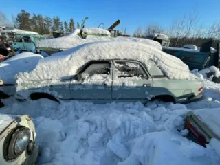 Автомобиль ГАЗ 3110, 1998 г.в, г/н С015КТ124, 4 колеса отсутствуют, ПТС 52ЕВ715777, СТС9905 № 079208, ключи изъяты, аккумулятор отсутствует  колеса отсутствуют, комплектность агрегатов и состояние  не проверялась Данное имущество обращено в доход государства. Находится в г. Лесосибирске. Автомобиль…