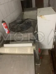 Глазировщик погружной Н-600. Документация на оборудование отсутствует, все имеющиеся сведения - в отчете об оценке. Полностью оборудование на работоспособность не проверялось. В ванне трещина, вытекает вода. Оборудование не использовалось долгое время.