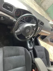 Автомобиль: Volkswagen Golf, 2011 года выпуска, VIN WVWZZZ1KZBW311416, госномер Е 215 РР 799, цвет серо-синий.