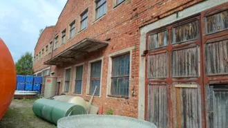 Нежилое помещение площадью 1117,9 кв. м, кадастровый номер 53:16:0118001:21. Местонахождение: Новгородская область, Солецкий район, город Сольцы, переулок Базовый, помещение 1Н. Основание для реализации на торгах - Постановление о передаче арестованного имущества на торги. Исполнительное…