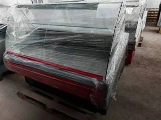 Холодильная витрина Двина-150 ВНУ. Инвентарный номер: 00-000077