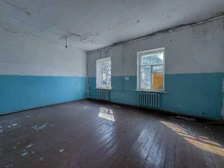 Земельный участок 4979 кв.м с амбулаторией, гаражом, складом, 884,4 кв.м, Липецкая область, Добровский округ. Земельный участок 4 979 кв.м. с расположенными на нем зданием врачебной амбулатории 783,1 кв.м., гаражом 82 кв.м., складом 19,3 кв.м., по адресу: Липецкая область, муниципальный округ…