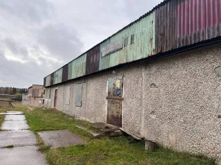 Помещение 235,1 кв.м. в городе Лысьва, Пермский край, деревня Маховляне, улица Мира, дом 15. Назначение: нежилое, количество этажей: 1, кадастровый номер: 59:09:0410001:450.