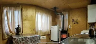 Земельный участок 858 кв.м и здание 60 кв.м, Томская область. Местоположение установлено относительно ориентира, расположенного в границах участка. Почтовый адрес ориентира: Томская область, г. Стрежевой, 5 км дороги Стрежевой-Нижневартовск, СНТ "Северянка", участок 28, площадь 858 +/- 21.