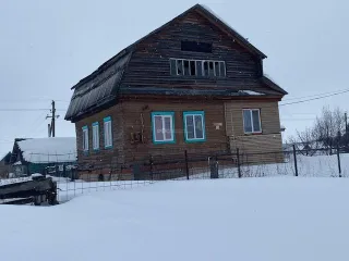Жилой дом 48,8 кв.м и земельный участок 2740 кв.м, д. Кысынды, Республика Башкортостан. Жилой дом - 48,8 кв. м, адрес: Республика Башкортостан, м. р-н Архангельский, с.п. Краснозилимский сельсовет, д. Кысынды, ул. Центральная, д. 22, земельный участок - 2 740 кв. м, местоположение установлено…