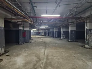 Нежилое помещение 27 кв. м, Москва, Ленинградское шоссе, д. 124, корп. 3, машино-место 20 (Подвал № 0). Кадастровый номер: 77:09:0001006:7019. Общая площадь: 27 кв. м.