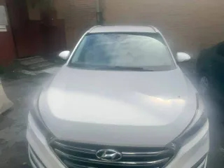 Hyundai Tucson, 2017 года, 150 лс, 200000 км, АКПП, белый, WIN: XWEJC813BJ0004488