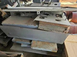 Лом черного металла 2318 кг, Санкт-Петербург. Вес 2318 кг, реестровый номер 0024КДЗ0000030, местонахождение: Российская Федерация, Санкт-Петербург, ул. Седова, д.9, навес (расположен напротив литеры Р). Имущество получено в ходе разборки движимого имущества, находящегося в аренде у ООО…