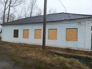 Мастерская и овощехранилище 261.7 м² Иркутская область имущественный комплекс: нежилое здание мастерской, общей площадью 100,5 м², кадастровый номер 38:37:020103:1926; нежилое здание овощехранилища, общей площадью 161,2 м², кадастровый номер 38:37:020103:1925 расположенные на земельном участке…