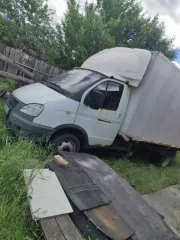 Автомобиль грузовой 3009А9, 2017 года выпуска, VIN: Z783009A9J0041929, цвет кузова — белый. Автомобиль на ходу. Длительное время не эксплуатировался. По кузову имеются следы коррозии по нижним кромкам кабины, дверей, раме фургона, задним воротам и в подкапотном пространстве. Салон имеет следы…