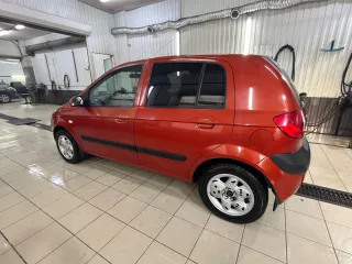 Hyundai Getz GLS 1.6 AT 2007 легковой автомобиль Hyundai Gets GLS 1.6 AT, 2007 года выпуска, VIN: KMHBU51BP8U771856, КПП механическая. Водительская дверь не родная (не при мне ставили), поэтому двери могут все не открыться/закрыться, а багажник не закрыться вообще (редко). ГУР (гидроусилитель…