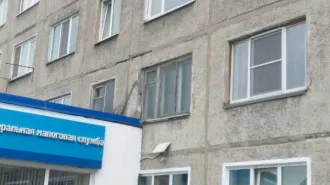 Нежилое помещение Помещение с кадастровым номером 65:04:0000020:1001 площадь 13.6 по адресу Сахалинская область, р-н Корсаковский, г Корсаков, ул Гвардейская, д 1, номер №2 на плане 2 этажа 
Вид ограничений и обременений: ограничений, обременений не зарегистрировано 
Общая площадь: 13.6…