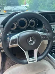 Mercedes-Benz E-klasse 2014 года, 249 лс, полный привод, АКПП, VIN: WDD2120801B034263, находится в залоге у ПАО Банк Зенит на основании Договора залога автотранспортного средства, приобретаемого в будущем № AVT- DZ-0000-3151039 от 11.12.2022 г. Транспортное средство не на ходу.