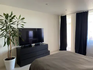 Квартира 72,50 кв.м Москва, Российская Федерация, город Москва, вн.тер.г. муниципальный округ Филимонковский, деревня Ивановское, улица Семёна Гордого, дом 8, квартира 82. Кадастровый номер: 77:18:0180516:2117. Залог в пользу Банка ВТБ (ПАО)