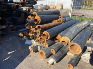 Лом черного металла 645 кг. Вес 645 кг, реестровый номер 0024КДЗ0000052, местонахождение: Российская Федерация, Санкт-Петербург, город Сестрорецк, Заречная дорога, дом 9, литера Б (склад № 7 Ремонтного участка Курортного района теплоснабжения). Имущество получено в ходе демонтажа движимого…