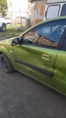 Kia Rio 2005 года, VIN: KNEDE223266063252, после аварии, фото во вложении.