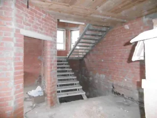 Дом 416,2 кв.м и земельный участок 1250 кв.м в Москве. Жилое здание, кадастровый номер: 77:18:0170703:336, этажность: 3, в том числе подземных 1, площадь: 416,2 кв.м, адрес: г. Москва, поселение Марушкинское, д. Власово, ул. Юбилейная, д.71. Земельный участок, кадастровый номер: 50:26:0170703:51…