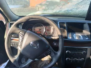 Nissan Teana, VIN: Z8NBCWJ32BS014023, 2011 г., черный. Мощность 123 кВт/167 л.с., объем двигателя 2488 см³. Авто не на ходу, ремонтировали двигатель, так и не сделали.