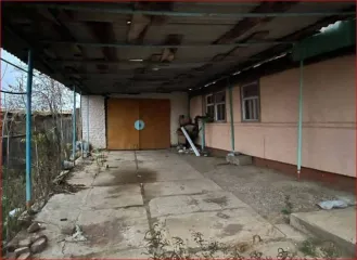 Дом и участок 142,2/1409 кв.м, с. Сизый Бугор, Астраханская обл. Жилой дом, площадью: 142,2 кв.м., с кадастровым номером: 30:02:160401:1056, расположенный на земельном участке, площадью: 1 409 кв.м., с кадастровым номером: 30:02:160401:56. Адрес: Российская Федерация, Астраханская область…