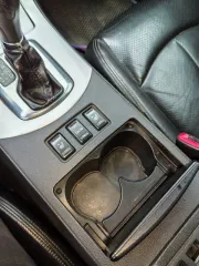 Инфинити G35 2008 года, 316 л.с., пробег 350000 км, полный привод, АКПП. VIN: JN1BBNV36U0400174, госномер К349УР70. Автомобиль не заводится при заряженном аккумуляторе.