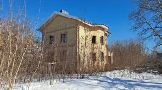 Аренда земельного участка 893 кв.м. с объектом незавершенного строительства в Ярославле. Кадастровый номер участка: 76:23:040803:2376, площадь 893 кв.м. Местоположение: Ярославская область, город Ярославль, на пересечении Московского проспекта и 1-го Дегтяревского переулка (напротив дома №3, корпус…