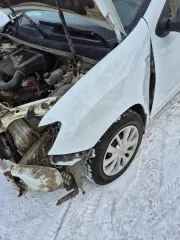 Renault Logan 2019, легковой седан, VIN X7L4SRLV462357180. Год изготовления 2019, двигатель K7MA812 UF23700, бензиновый, объем 1598 см³, мощность 82 л.с. (60,5 кВт). Кузов белый, номер кузова X7L4SRLV462357180. Экологический класс пятый. Пробег 318648 км. Коробка передач механическая, привод…