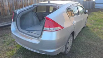 Honda Insight, 2009 года, 88 лс, 185581 км. Год выпуска – 2009; номер кузова: ZE2-1181193, цвет - серый.