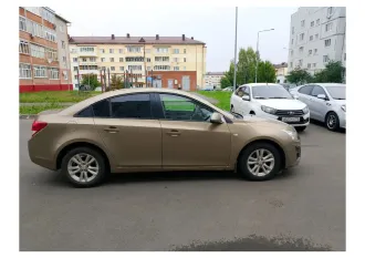 Chevrolet KL1J Cruze 2013 автомобиль марки Chevrolet модель KL1J Cruze 2013 г.в. VINномер XUFJF696JD3055024. С лотом №1 можно ознакомиться по месту его нахождения: Республика Татарстан, г. Чистополь, ул. Циолковского, д. 7, предварительно согласовав время с Финансовым управляющим по тел…