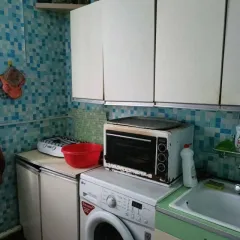 Квартира 41.9 кв.м, Санчурск, Кировская область 1/4 доля квартиры в Кировской обл. еще 1/4 доля квартиры в Кировской обл. еще 1/4 доля в праве на квартиру, площадь: 41,9 кв.м., кадастровый номер: 43:28:010127:525, адрес: 612370, Кировская обл, Санчурский р-н, Санчурск пгт, Ленина ул, дом № 65…