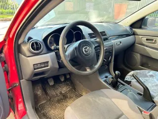 Mazda 3, VIN: JMZBK12Z281683288, марка: Mazda, модель: 3, привод: Передний, объем двигателя: 1598.0, мощность двигателя: 105.0, экологический класс: 4, пробег: 213190, государственный регистрационный знак: X274УА799, коробка передач: Механическая, вид транспорта: Автомобиль, год выпуска: 2007…