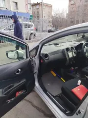 Автомобиль Nissan Note, легковой комби, 2014 года выпуска. Автомобиль Nissan Note, легковой комби, 2014 года выпуска, государственный номер Р174РЕ27, идентификационный номер (VIN) отсутствует, номер кузова (кабины) Е12320945, номер двигателя 067317В, цвет серый. Собственник - Падалко Л.Г…