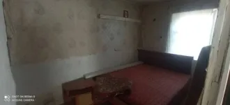 Доля дома 41,8 м² и участка 4700 м² в Курской области. 1/6 доля жилого дома, площадь 41.8 кв.м., назначение: Жилое, количество этажей: 1, адрес: Россия, Курская область, Золотухинский район, д. Дерлово, д. 4, кадастровый номер: 46:07:120501:168. 1/6 доля земельного участка, площадь 4700 кв.м…