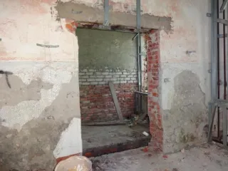 Публичное предложение по продаже земельного участка площадью 10458 кв.м, с кадастровым номером 32:31:0030201:32, с расположенными на нем объектами недвижимого имущества: казарма № 1 с кадастровым номером 32:31:0030201:80, казарма с кадастровым номером 32:31:0030201:40, по адресу: Брянская область…