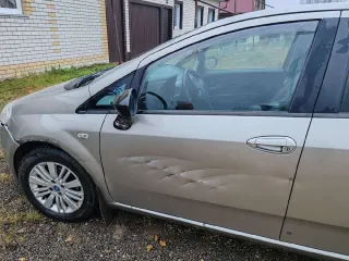 Fiat Punto 2007 легковой автомобиль, марка: Fiat, модель: Punto, год изготовления: 2007, цвет: серо-песочный, VIN: ZFA19900001271276, мощность двигателя, л. с. (кВт): 77 (57), кузов №: ZFA19900001271276. С имуществом можно познакомиться по предварительной договоренности с организатором торгов по…