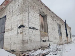 Гараж 335,9 кв.м с земельным участком 540 кв.м Нежилое здание - гараж, кадастровый номер 02:32:040201:370, общая площадь 335,9 кв.м, вместе с земельным участком кадастровый номер 02:32:040201:90, общей площадью 540,0 кв.м, категория земель: земли населенных пунктов, вид разрешенного использования -…