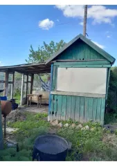 Здание 5,7 кв.м. и земельный участок 596 кв.м., Оренбургская область, Медногорск. Нежилое здание, площадь: 5,7кв.м., кадастровый номер: 56:41:0102066:621 и земельный участок, площадь: 596кв.м., категория земель: Земли населенных пунктов, разрешенное использование: Для коллективного садоводства…