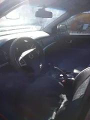 SsangYong Actyon 2011 года, 149 л.с., пробег 199567 км, автоматическая коробка передач. Автомобиль на ходу, заводится. Требуется замена сальников со стороны шкива и коробки передач, а также замена прокладки или всей клапанной крышки. Заменены генератор, приводные ремни, тормозные колодки и…