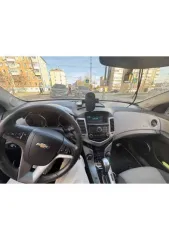 Chevrolet Cruze 2011 года, 109 лс, 160005 км, АКПП. Автомобиль легковой, марка: CHEVROLET, модель: CRUZE, VIN: XUFJF696JB3030115, гос. рег. номер: Х137РА196, год изготовления: 2011 находится в залоге у Банк ЗЕНИТ (публичное АО)