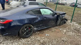 Bmw 4series 430i xdrive, 2022 года выпуска, идентификационный номер (vin) WBA71AP070CL19575, автомобиль не на ходу, после ДТП (см. фото), технически не исследовался, требуется осмотр.