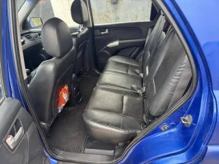 Kia Sportage 2007 года, 140 л.с., пробег 165000 км, полный привод. VIN: KNEJE55257K369889, государственный номер Н114ТВ39. Тип двигателя: бензин, мощность 104 кВт (141 л.с.), цвет кузова синий.