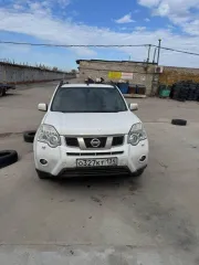 Nissan X-Trail, 2013 года, 141 лс, 283000 км, полный привод. Транспортное средство Nissan X-Trail, 2013 года, 141 лс, 283000 км, полный привод. ТС АКБ под замену, мотор стоит контрактный, не вписан в документы, при запуске мотор стучит, вероятно всего требует замены цепи грм итд., приемная труба не…