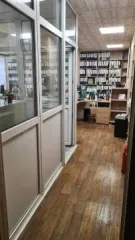 Нежилое помещение 638,6 кв.м и право аренды земельного участка 451 кв.м, Москва. Помещение в Москве, 638,6 кв.м и земельный участок, 451 кв.м. Недвижимое имущество в составе: 1) Нежилое помещение общей площадью 638,6 кв.м., кадастровый №77:01:0003035:2437, адрес: Российская Федерация, г.Москва…