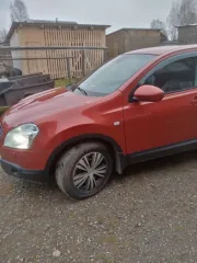 Nissan Qashqai 2007, автомобиль марки Nissan Qashqai 2.0 TEKNA PACK, цвет темно-красный, год выпуска 2007, модель, № двигателя: MR20 283371А, шасси отсутствует, кузов: SJNFBNJ10U1015692, идентификационный номер (VIN): SJNFBNJ10U1015692