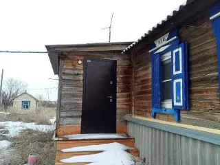 Дом 47,6 кв.м. и земельный участок 1260 кв.м. в Астраханской обл. - Жилой дом, РОССИЯ, Астраханская область, муниципальный район Черноярский, сельское поселение Черноярский сельсовет, село Старица, улица Ленина, д.202, площадь 47,6 м кв, кад. № 30:11:110101:2342; - Земельный участок, РОССИЯ…