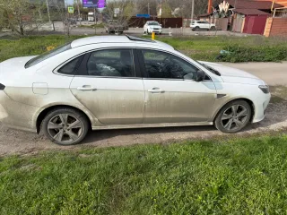 Kaiyi E5, 2023 год выпуска, VIN XUUJA2G2XP0005494. Осмотр по адресу: г. Ростов-на-Дону, ул. Омская, 2К, ТРЦ «Горизонт», парковка магазина «Ашан», тел.: 8-988-941-85-25, по предварительной договоренности. Фото и документы предоставляются по запросу на e-mail: info@rs161.ru