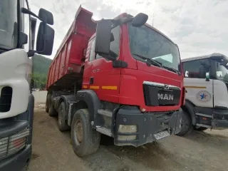 Автосамосвал БЦМ-59 на шасси MAN TGS 41.400 8х4 BB-WW, VIN X3W65392АН0001797, 2017 год выпуска, номер двигателя D2066LF6350547991324798, цвет красный, государственный регистрационный знак Н595НС27, разукомплектован.