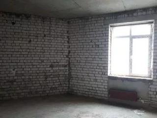 7 объектов конкурсной массы, имущественный комплекс по адресу: Чувашская Республика, г. Канаш, Ульяновское шоссе:  
1. Материальный склад кадастровый №21:11:240201:1986,  
2. Забор из железобетонных плит из железных листов с пятью воротами, протяженность 1572 п.м., кадастровый №21:11:000000:1287, …
