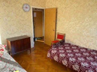 1/2 доля квартиры 45.7 кв.м. Веерная д 40 к 3 кв 127 Москва Квартира, площадь 45.7 кв.м., назначение: Жилое, адрес (местонахождение): 119501, г Москва, Очаково-Матвеевское р-н, ул Веерная, д 40 к 3, кв 127, кадастровый (условный) номер: 77:07:0012011:7621 Находится в долевой собственности, размер…